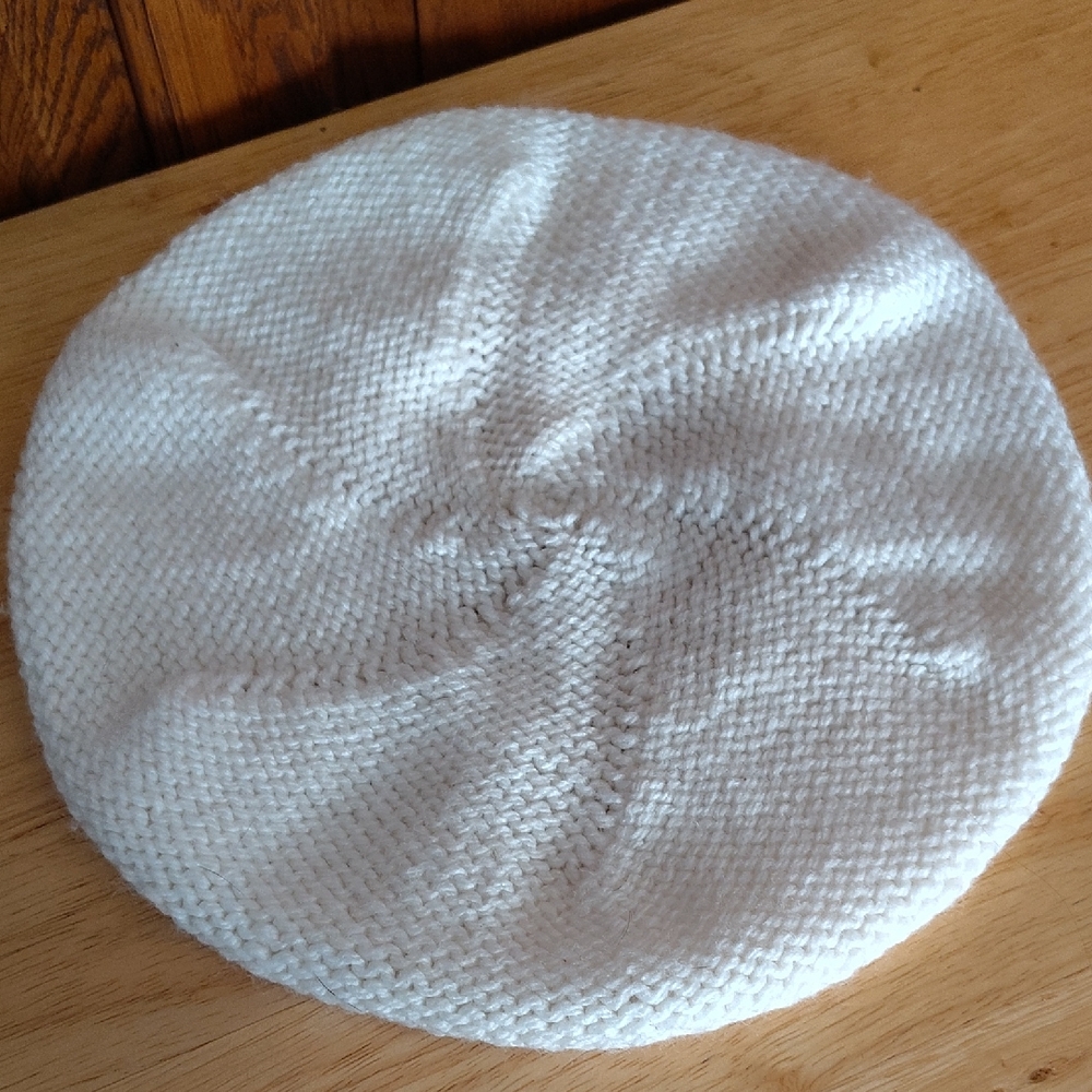 Cozy Creamy White Hand Knited Beret